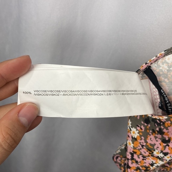 URBAN Outfitters Somedays Lovin Dream Boy Cropped Top - Size Medium - Picture 11 of 11